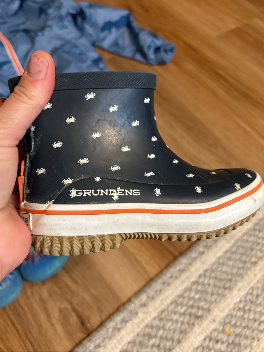 Grundéns Navy Kids Crab-Print Rain Boots